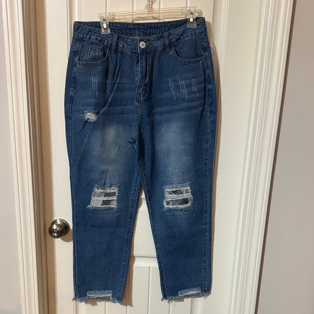Trendy Distressed Blue Boyfriend Jeans